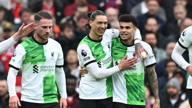 开云体育入口-4大豪门聚焦的双红会，只有看戏的那两家赢了